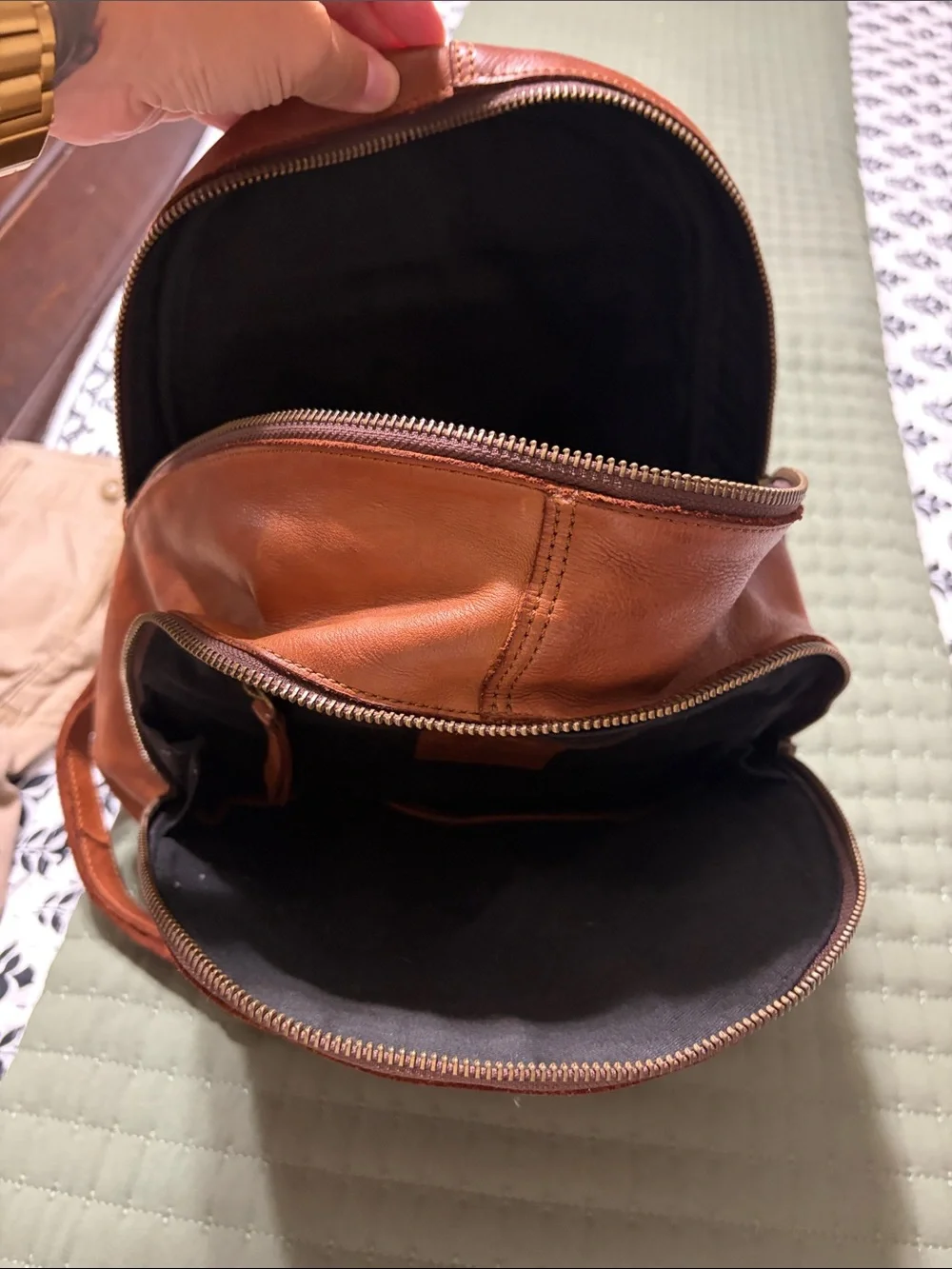 Harbor and 2nd leather purse